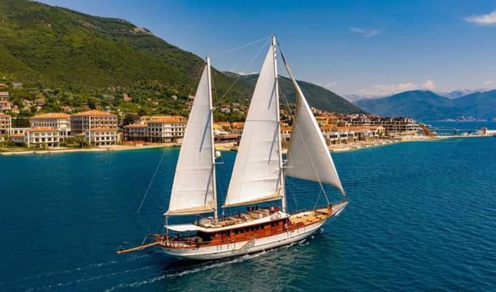 Blue Sea Apartment Herceg Novi Ngoại thất bức ảnh